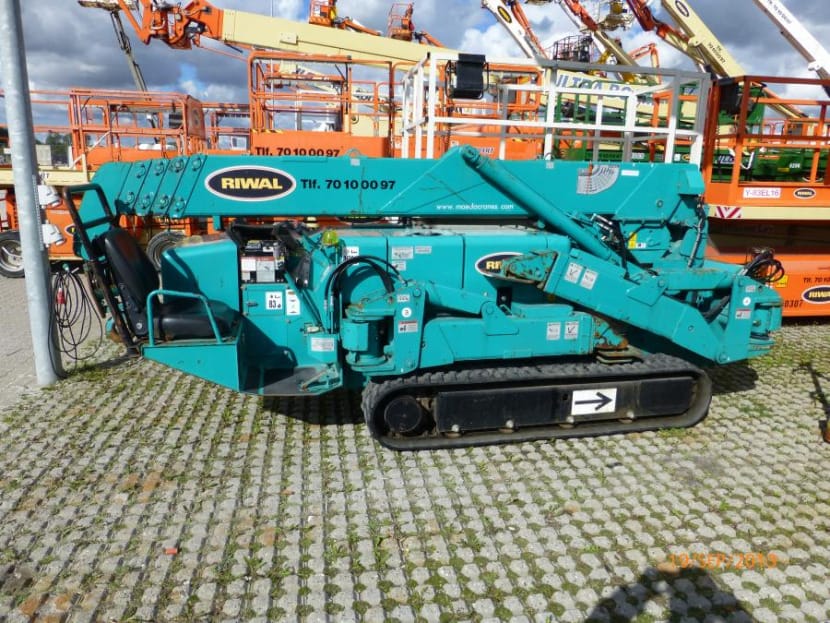 Maeda MC305 - Minikranar