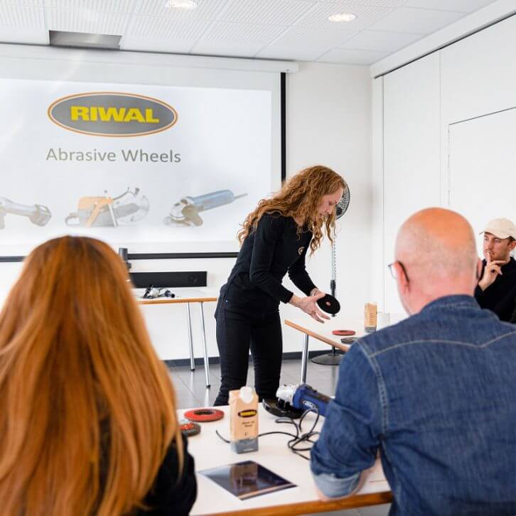 Riwal Safety Training udbyder Abrasive Wheels sikkerhedskursus.