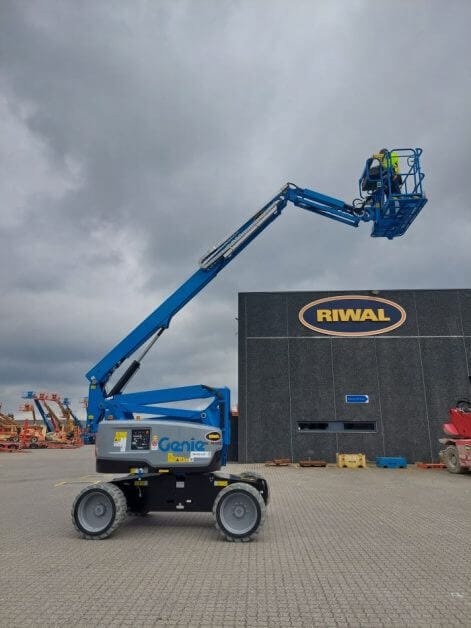 Genie Z60/37FE - Knækarmsbomlift