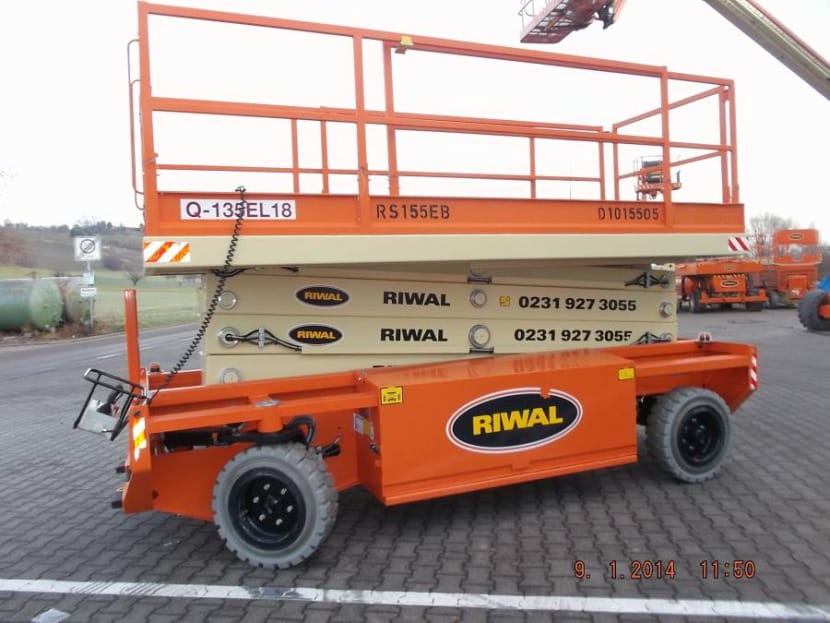 Hollandlift Q135EL18 - Saxlift