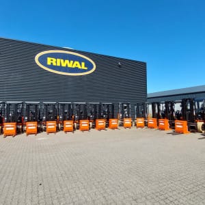 22 nye gaffeltrucks hos Riwal