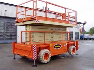 Hollandlift Scissor Lift - 21.5m Diesel| Hollandlift HL-220D25 Diesel