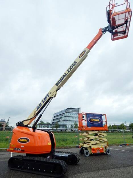 JLG 400SC - Nacelle sur chenilles