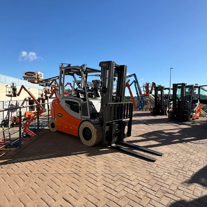 renting carretilla elevadora