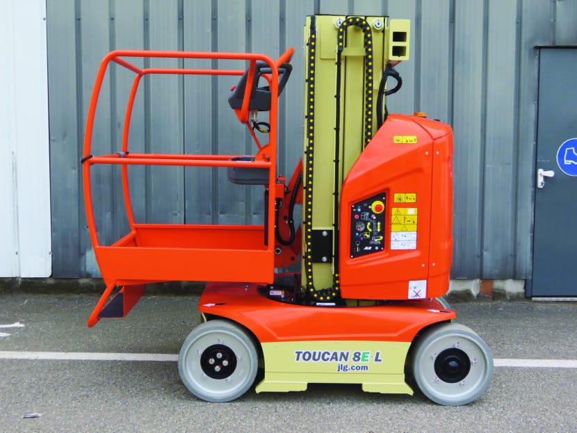 JLG Toucan8EL - Вертикальный подъемник
