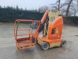 JLG T10E Вертикальный подъемник Электрический 10,10m