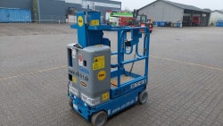GENIE GR12 Vertical lift Electric 5,45m