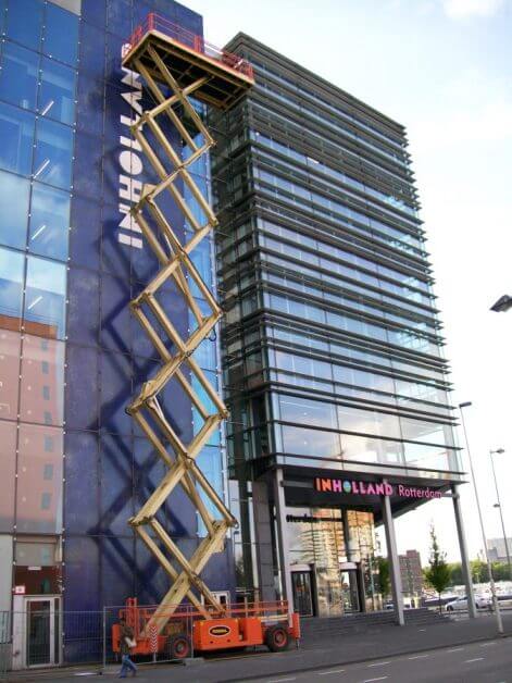 Hollandlift Scissor Lift - 34.0m Diesel| Hollandlift G320DL30S Diesel