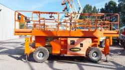 JLG 3394RT Scissor lift Diesel 12,06m