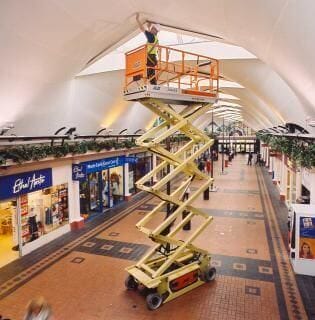 Hollandlift Scissor Lift - 15.5m Electric| Hollandlift Q135EL18 Electric