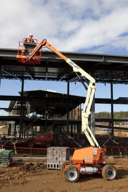 JLG 340AJ - Podest przegubowy