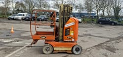 JLG T08E Podest masztowy Elektryczny 8,20m